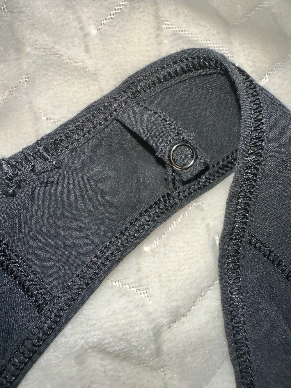 Lululemon Tank Top Black PTP 18” Size 4